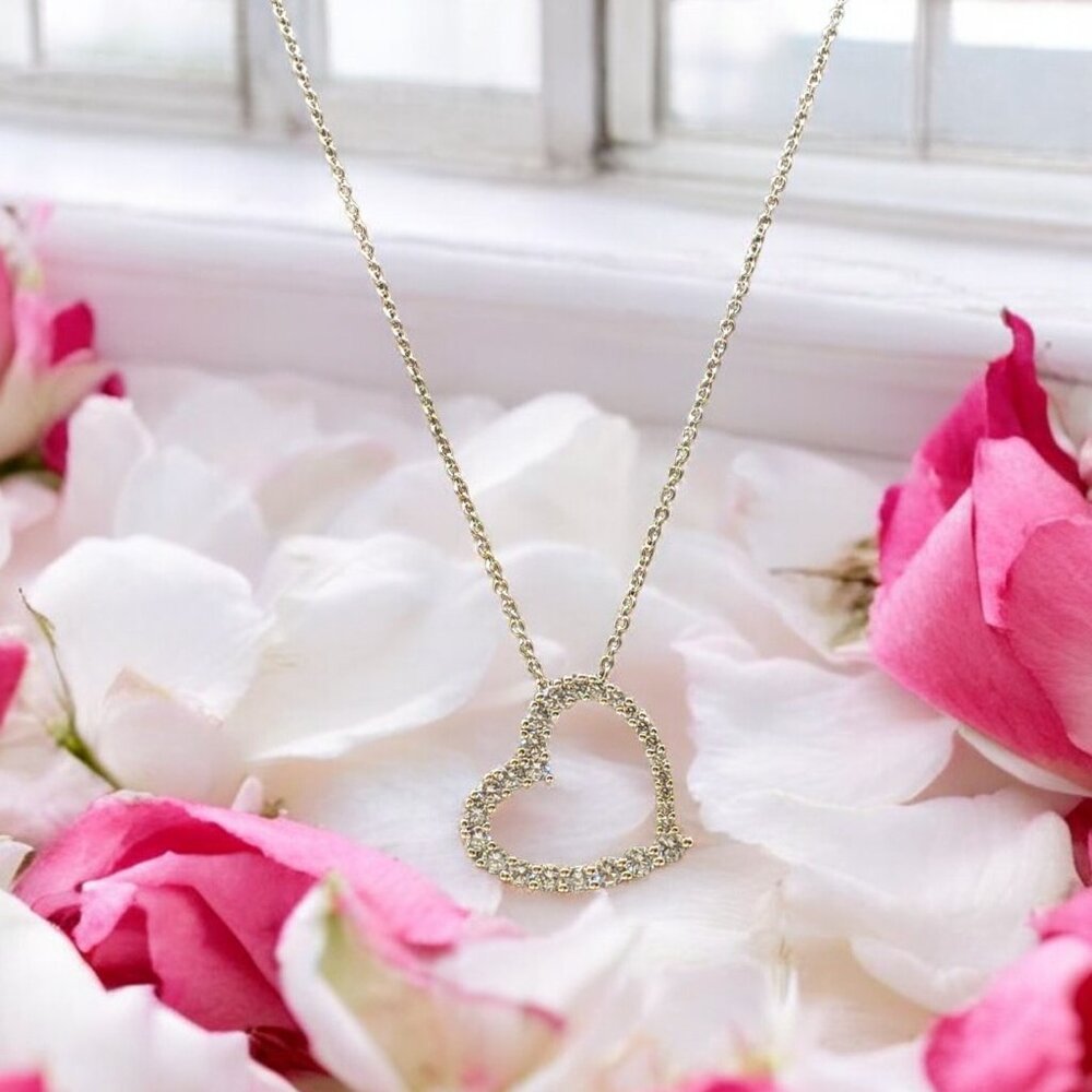 💖HP💖JCM Silver Tone Graduated Cubic Zirconia Stones Open Heart Necklace